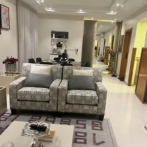 كبيرة عائلية Vip الوادي شقة الرياض